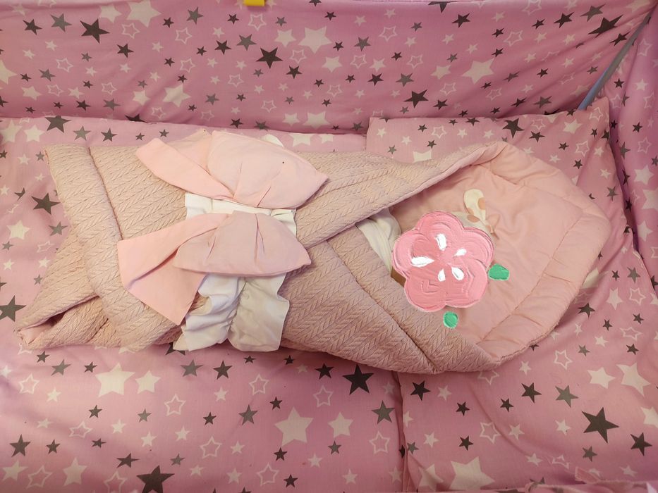 Конверт на виписку для дівчинки