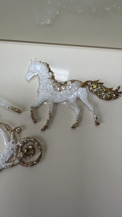 Іграшки на ялинку, ялинкові прикраси, іграшка коник