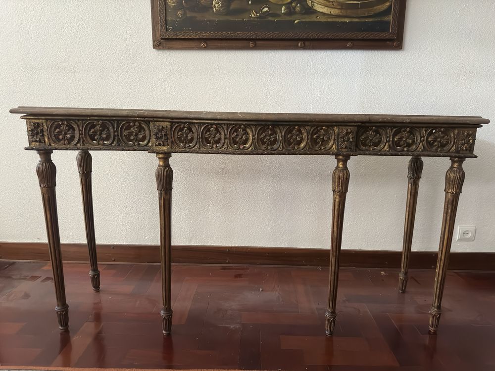 Mesa de apoio com pedra marmore
