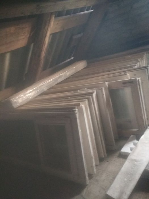 Продам віконні рами у гарному стані