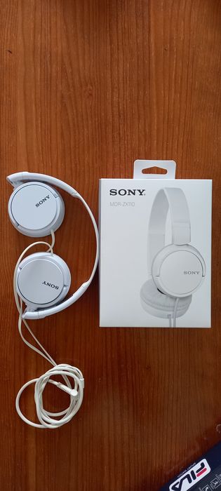 Audífonos SONY Novos ( com Caixa )