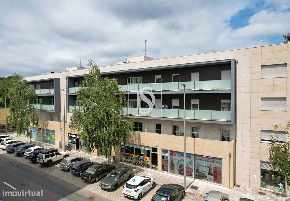 Apartamento T4 em Monção