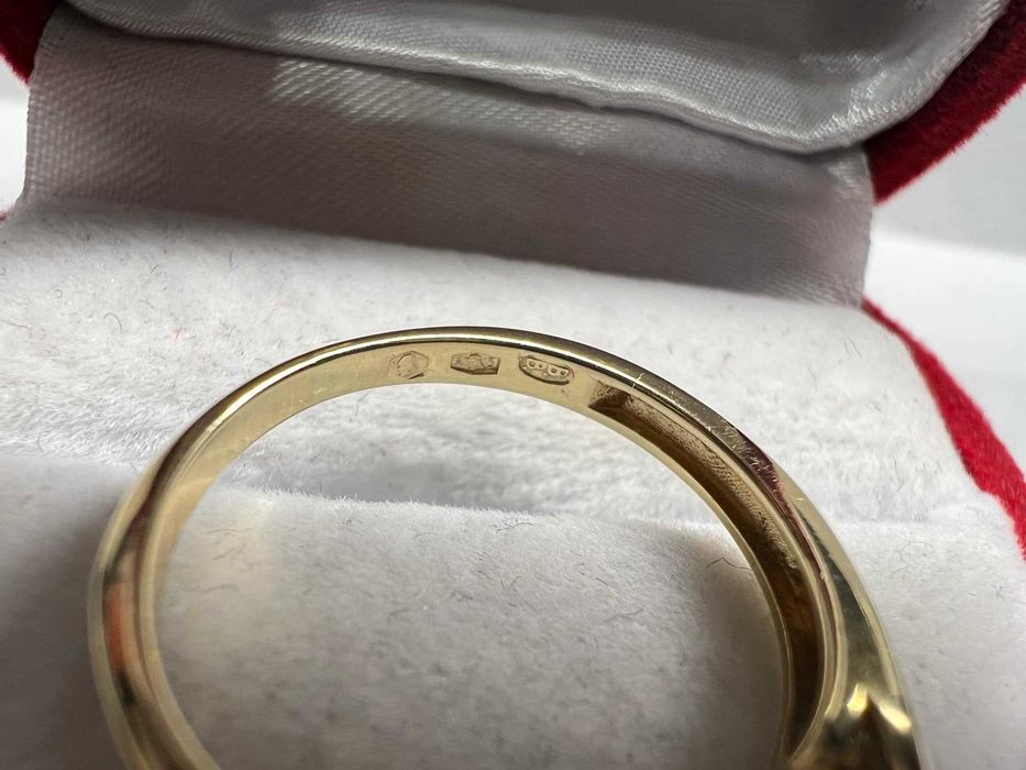 Złoty pierścionek z diamentami próba 585 - 2,16g