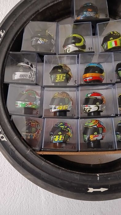 Capacetes Valentine Rossi