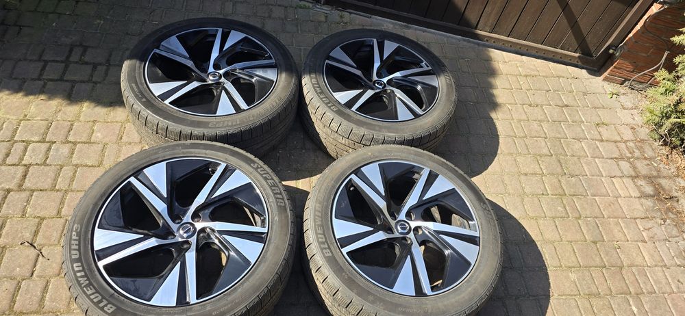 Komplet kół  koła  felgi Volvo xc60 xc90 20" Rozstaw śrub
5x108
Liczba