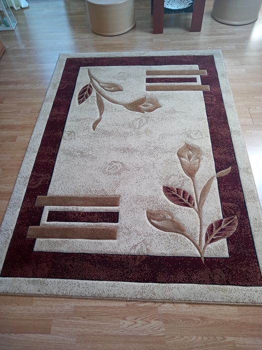 Kwadratowy dywan