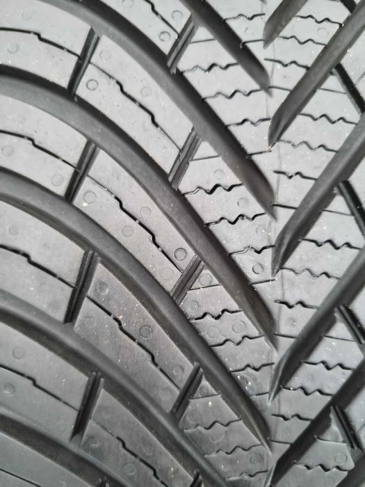 Opony Całoroczne 205/55/16 94V Vredestein Quatrac Rok 2024