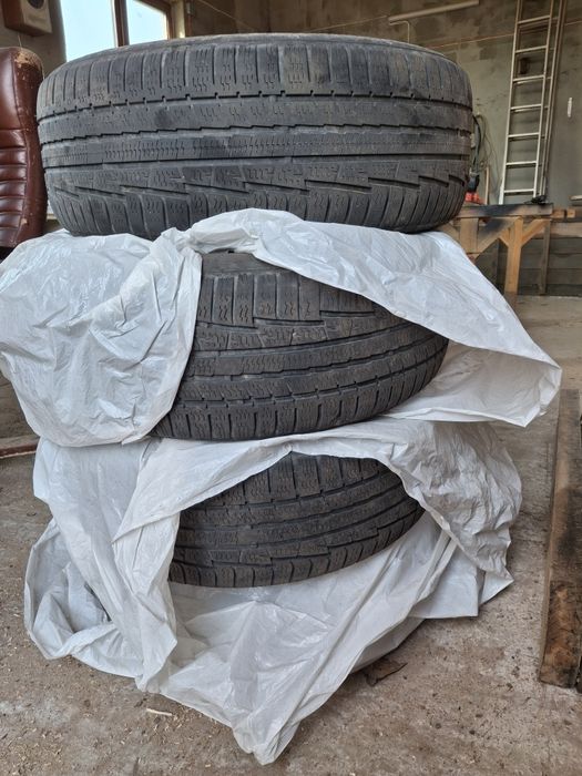 Продам шини 225/55-17