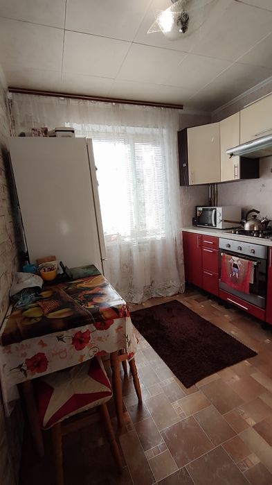 Продаж 3 кім кв з АО В.Петріва (Богунія)
