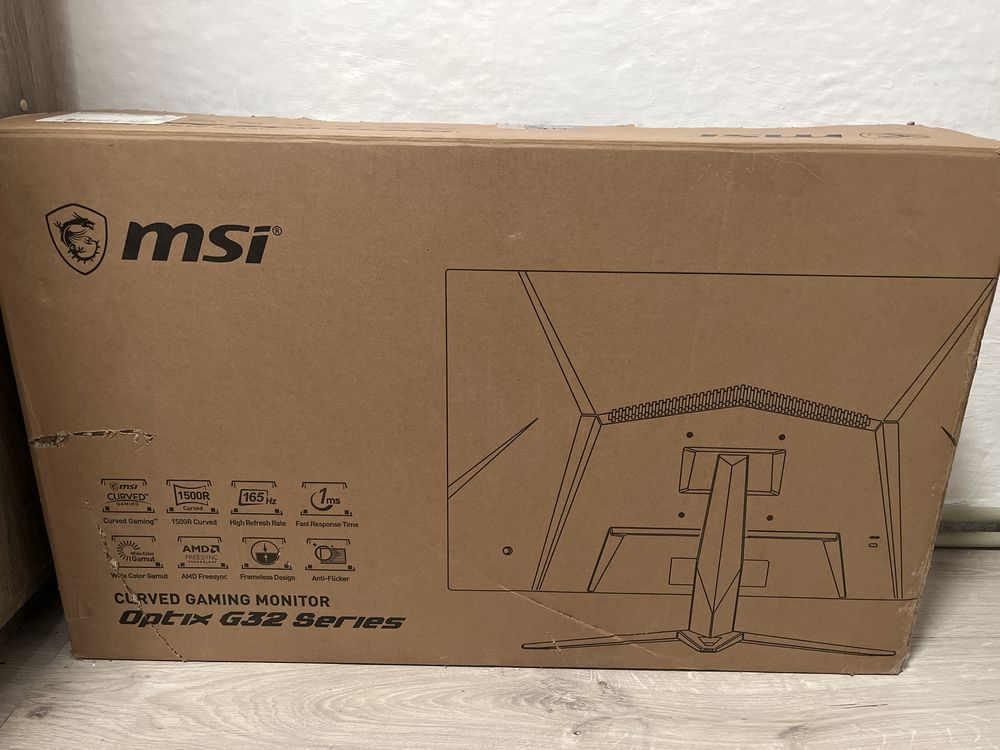 Монітор MSI Optix G32C4