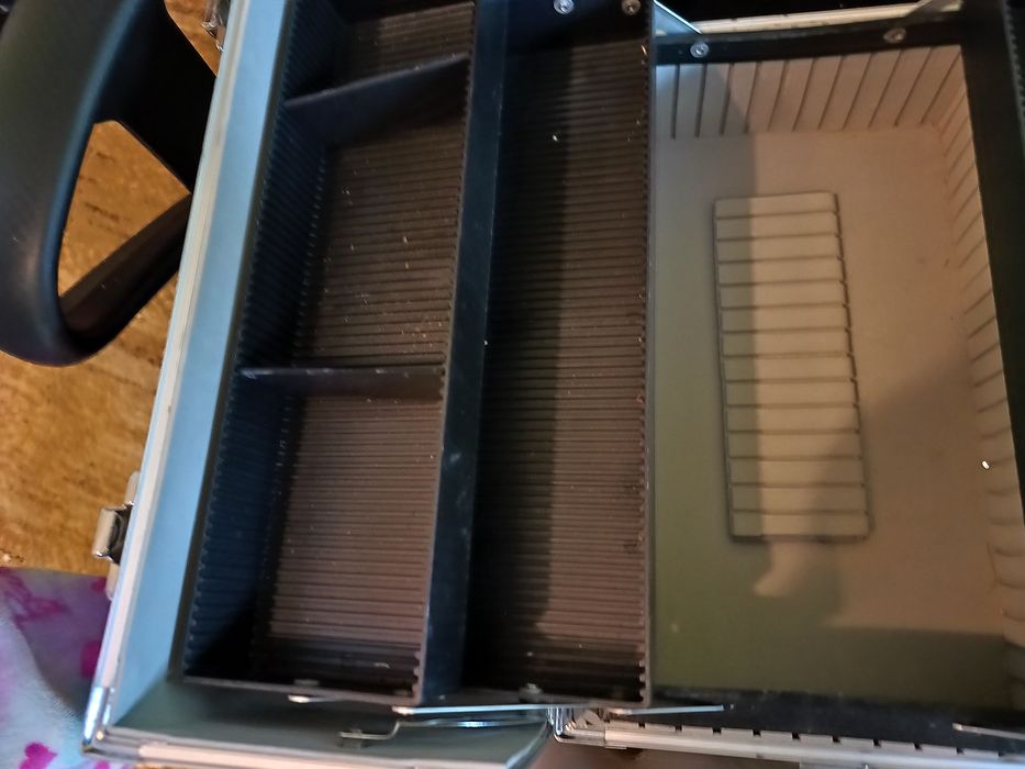 Kuferek walizeczka walizka kosmetyczna