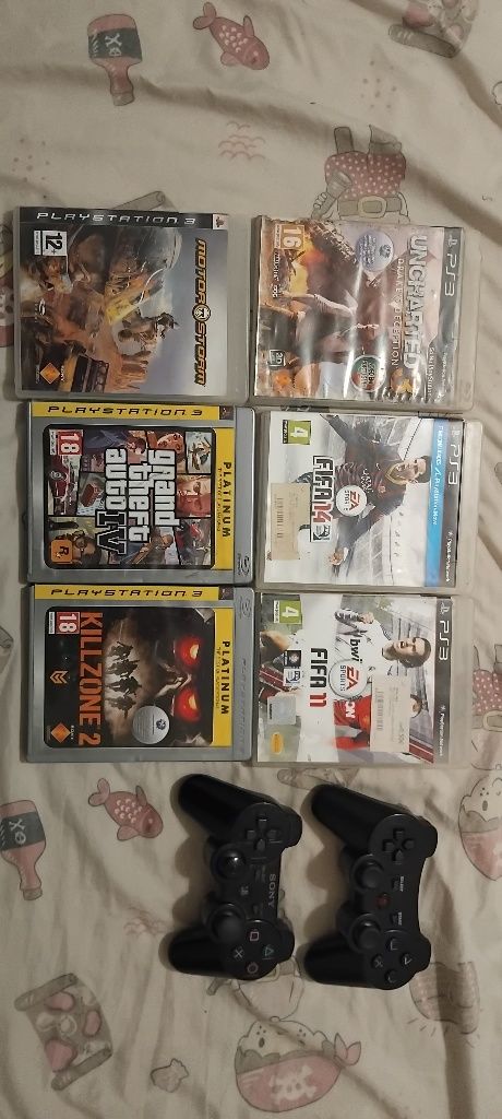 Ps3 320gb com 2 comandos