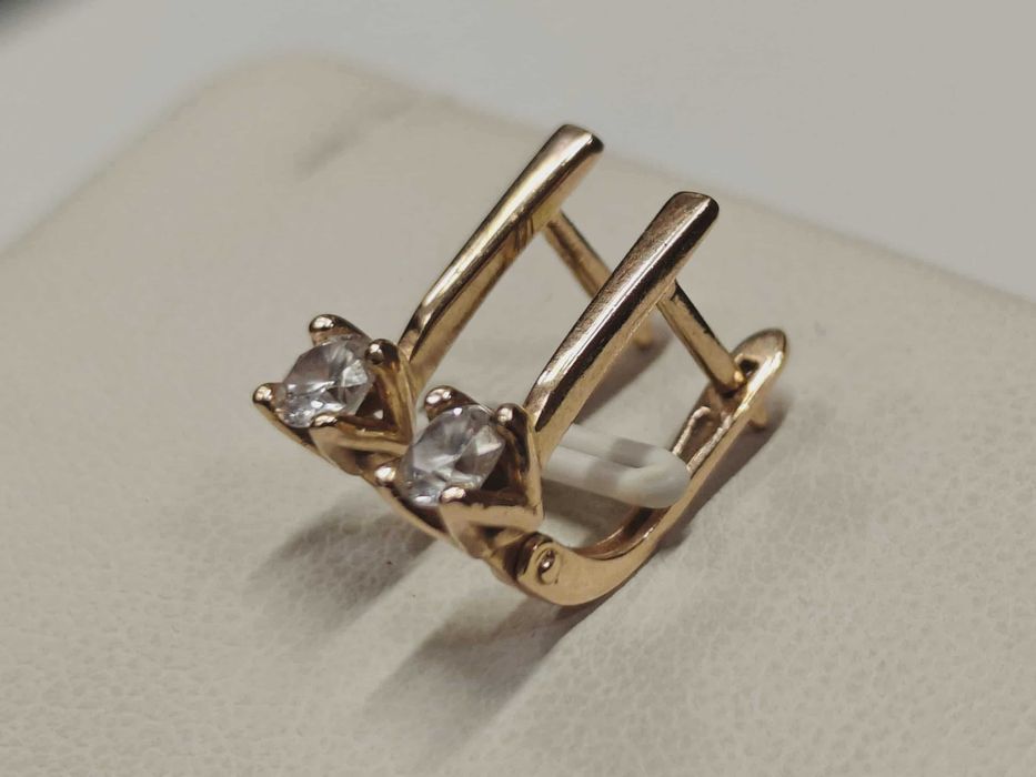 Kolczyki złote 585 zap. Angielskie | 2,19g | dł. 1,5cm | UŻYWANE |