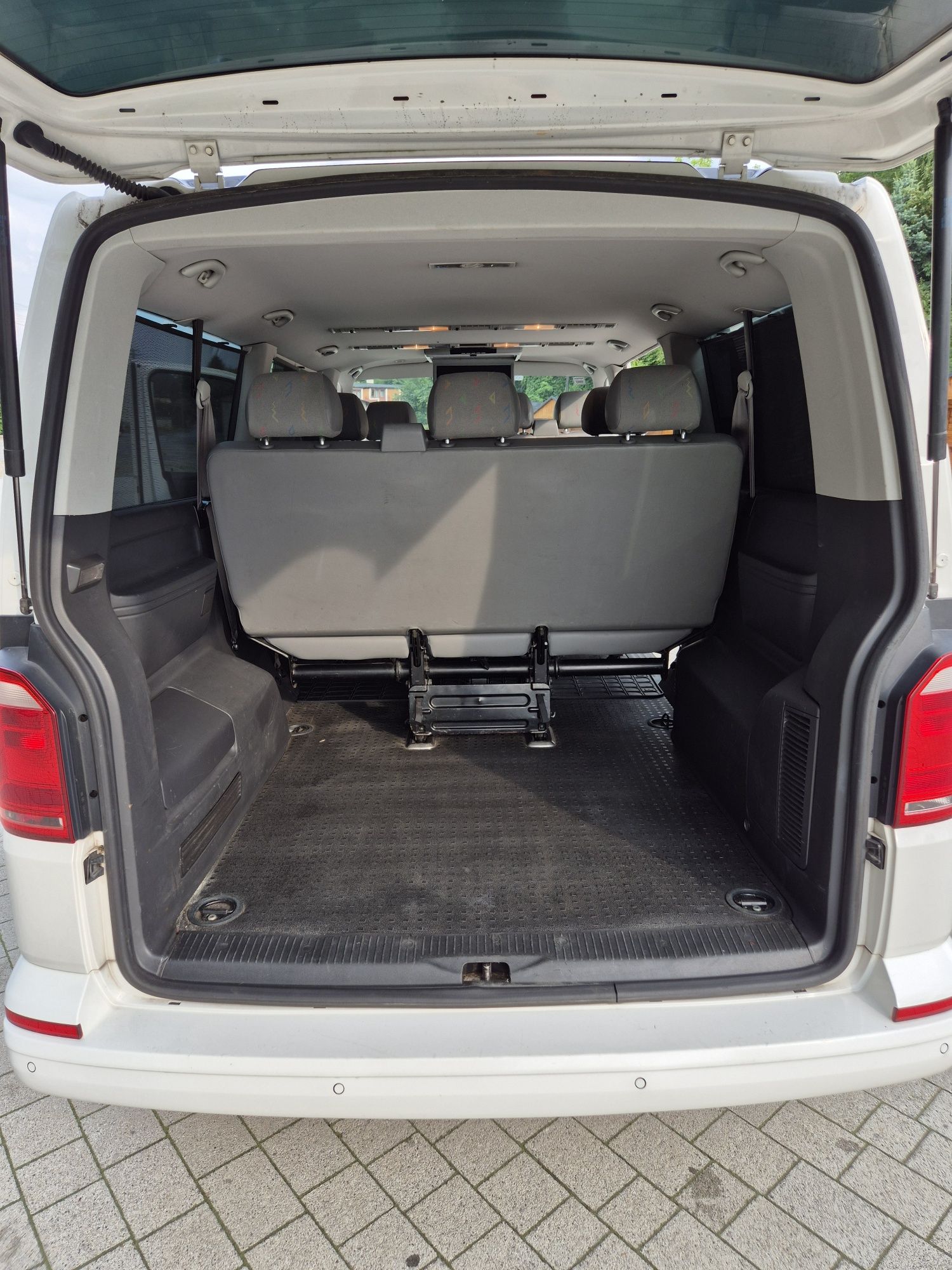 Volkswagen Caravelle  1.9 tdi 9 osobowy Long t6 webasto n