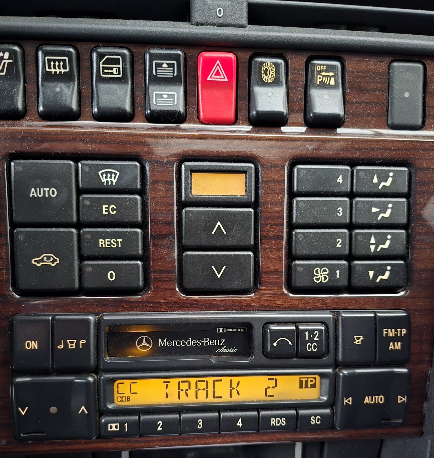 Radio Becker Mercedes w124 w201 w201 w210 w126  R129 SL SEC sel
