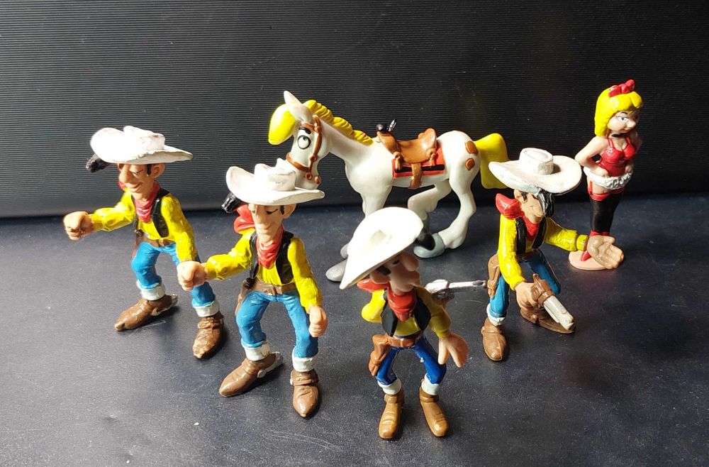 Bonecos em PVC. Galeria Lucky Luke