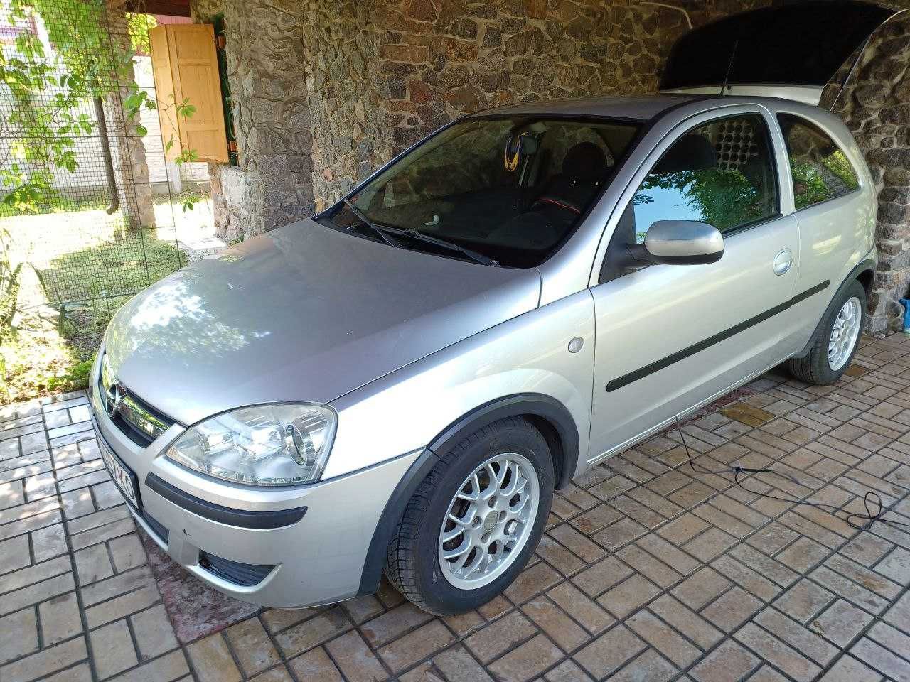 Авто Opel Corsa c