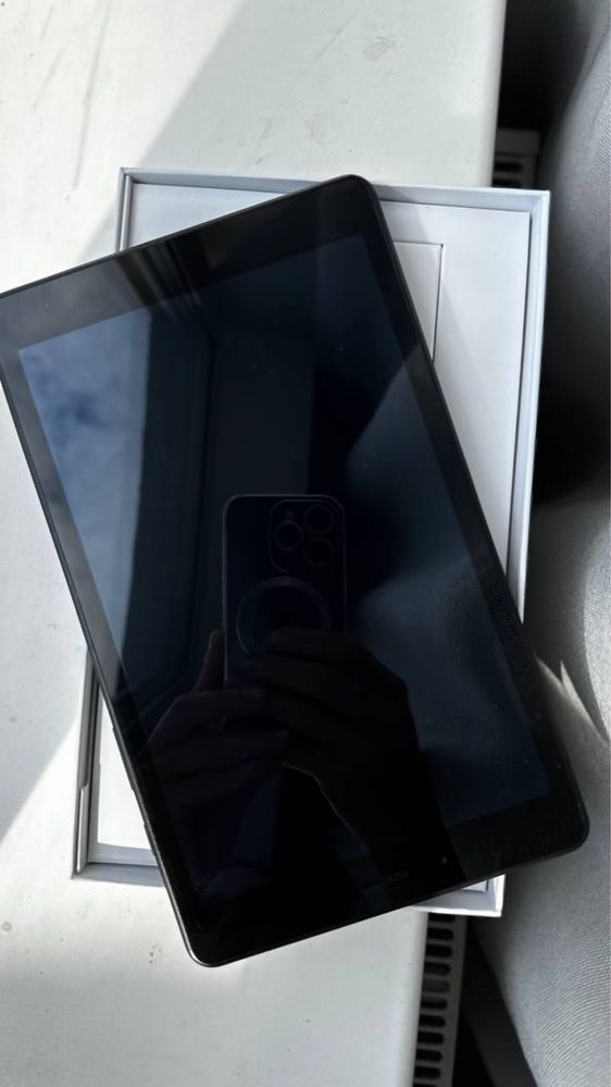 Планшет Samsung sm-t290