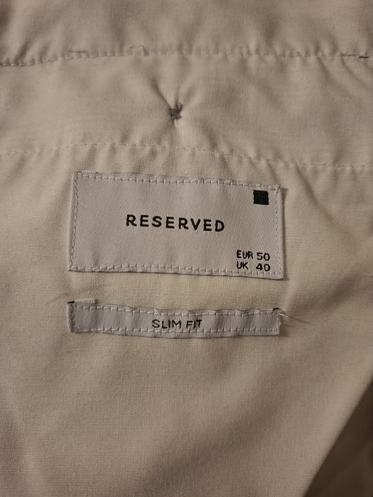 Eleganckie Męskie Reserved Slim Fit w Modną Kratę