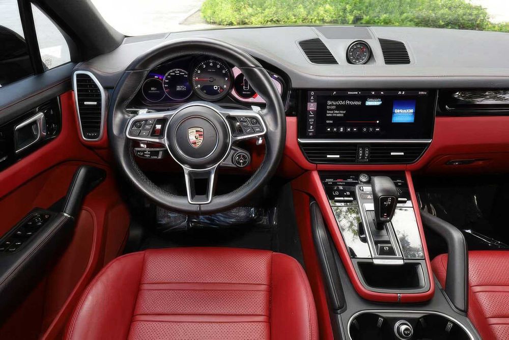 Porsche Cayenne Coupe      2021