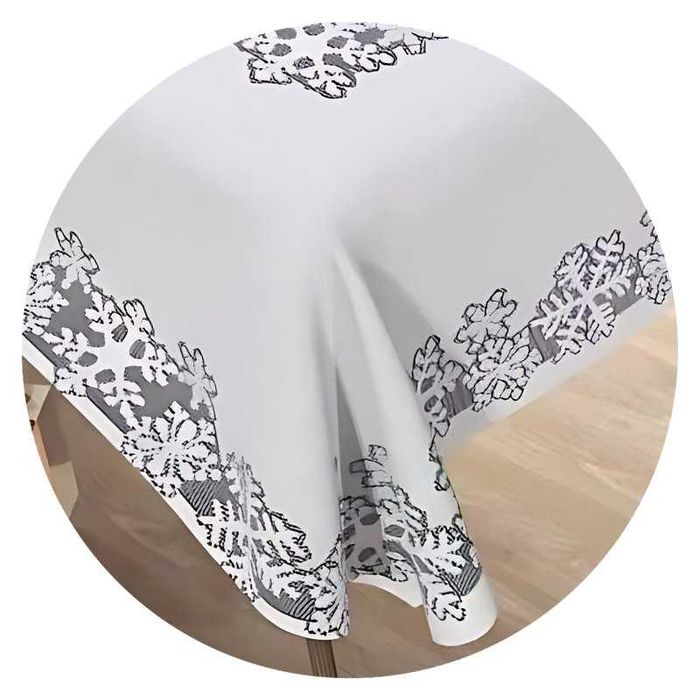 Obrus Prezenty 110x130 DomoweTekstylia | WNP828 130 | Boże Narodzenie