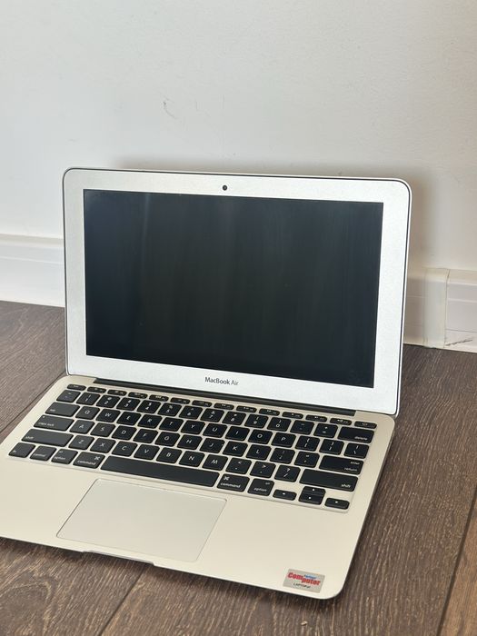 MacBook Air 11” – Model A1465 (Mid 2012) – sprawny, gotowy do pracy