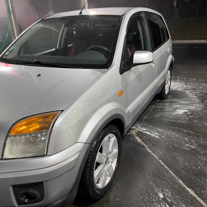 Ford Fusion + 1.4 TDCI