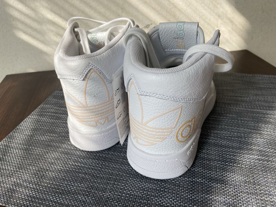 Кросівки Adidas FV4878