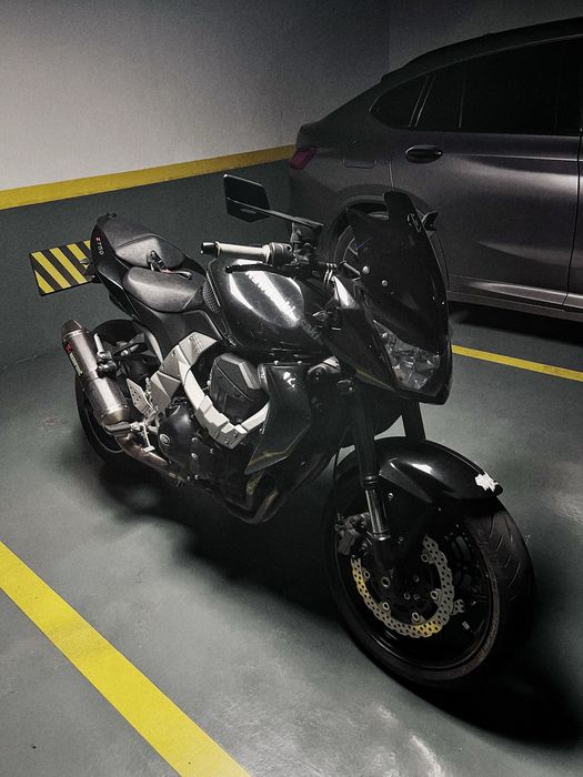Kawasaki Z750 - Com Extras