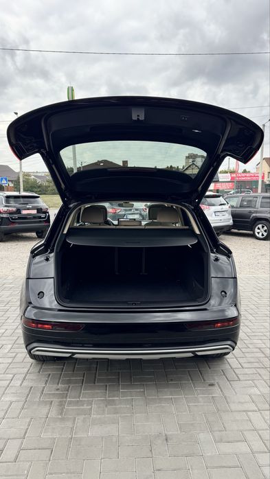 МАКСИМАЛЬНА Audi Ауді Q5 Quattro 2021 р 2,0 TFSI MHEV 7АКПП
