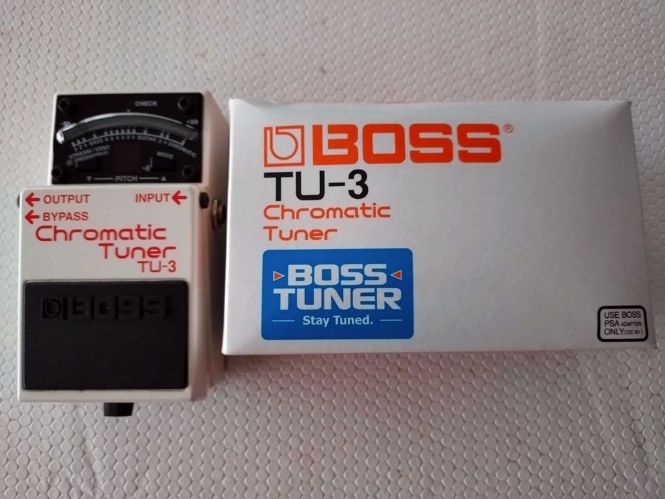 Pedal Boss TU-3 quase novo
