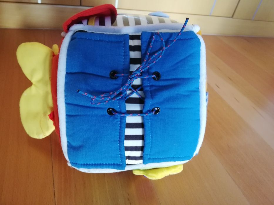 Cubo bebé motricidade