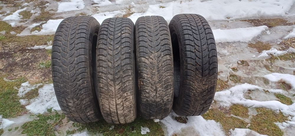 Opony Zimowe Dębica 175x65x15 Ładne