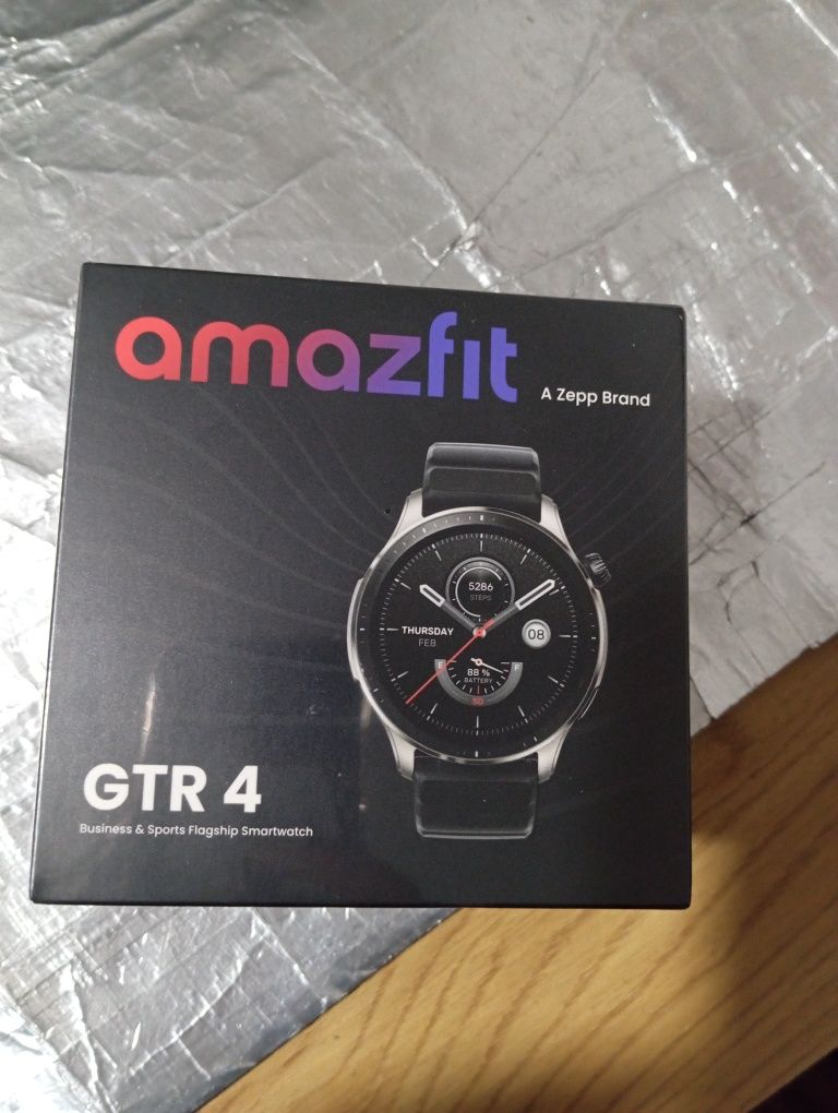Amazfit gtr4 smartwatch