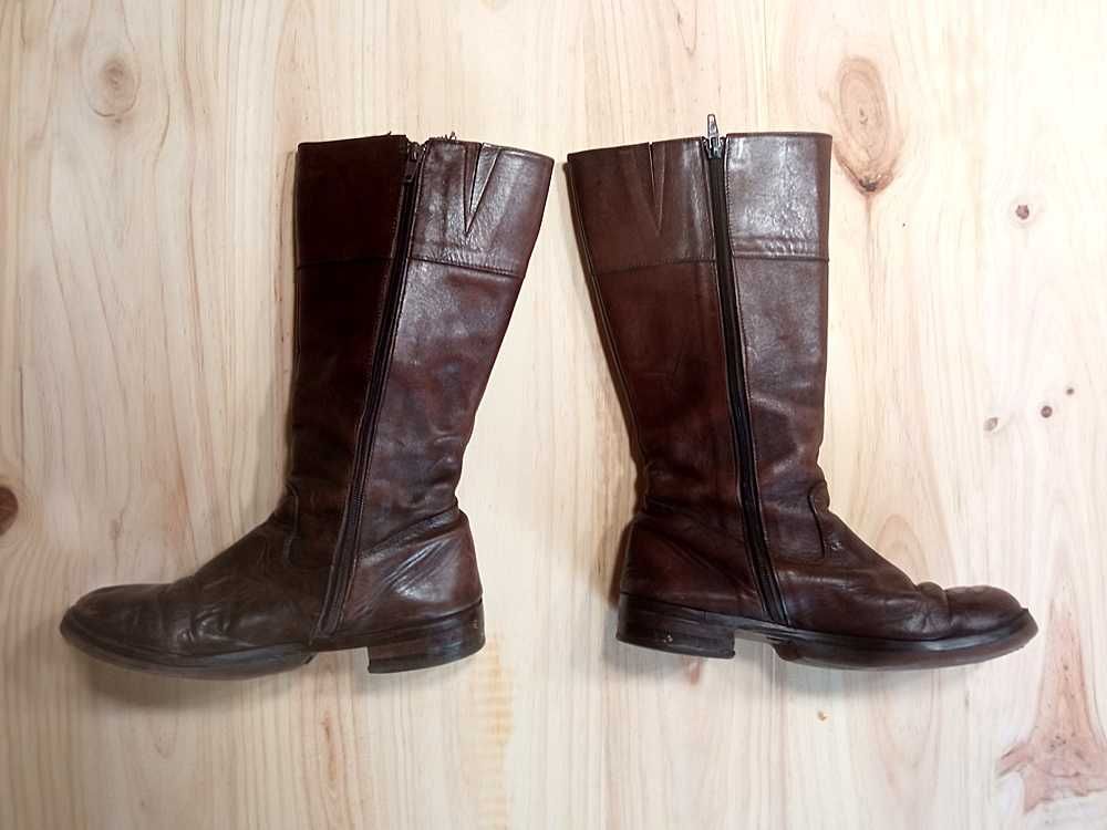Botas De Cano Alto - Tamanho 38