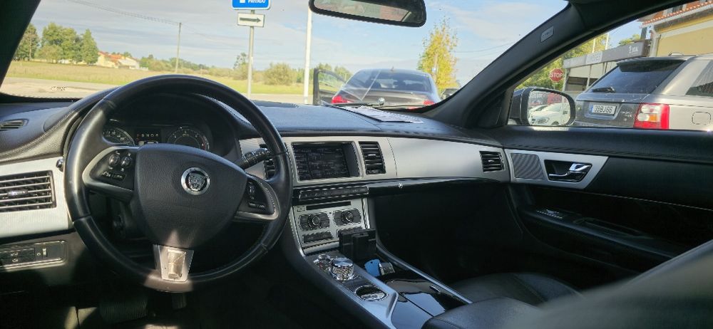 Jaguar xf 2.2d 160 000 klm blak edition R