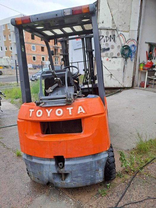 Wózek widłowy TOYOTA 7FG15