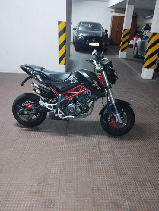 Benelli TNT 125 impecável