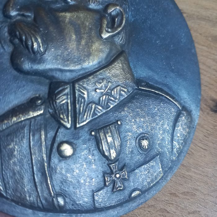 Płaskorzeźby Józefa Piłsudskiego sygnowana brąz