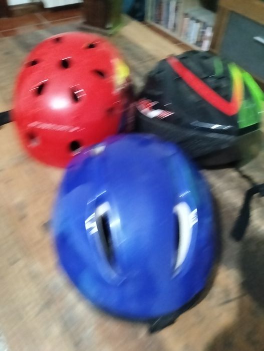 Capacetes de criança para bicicletas e skate