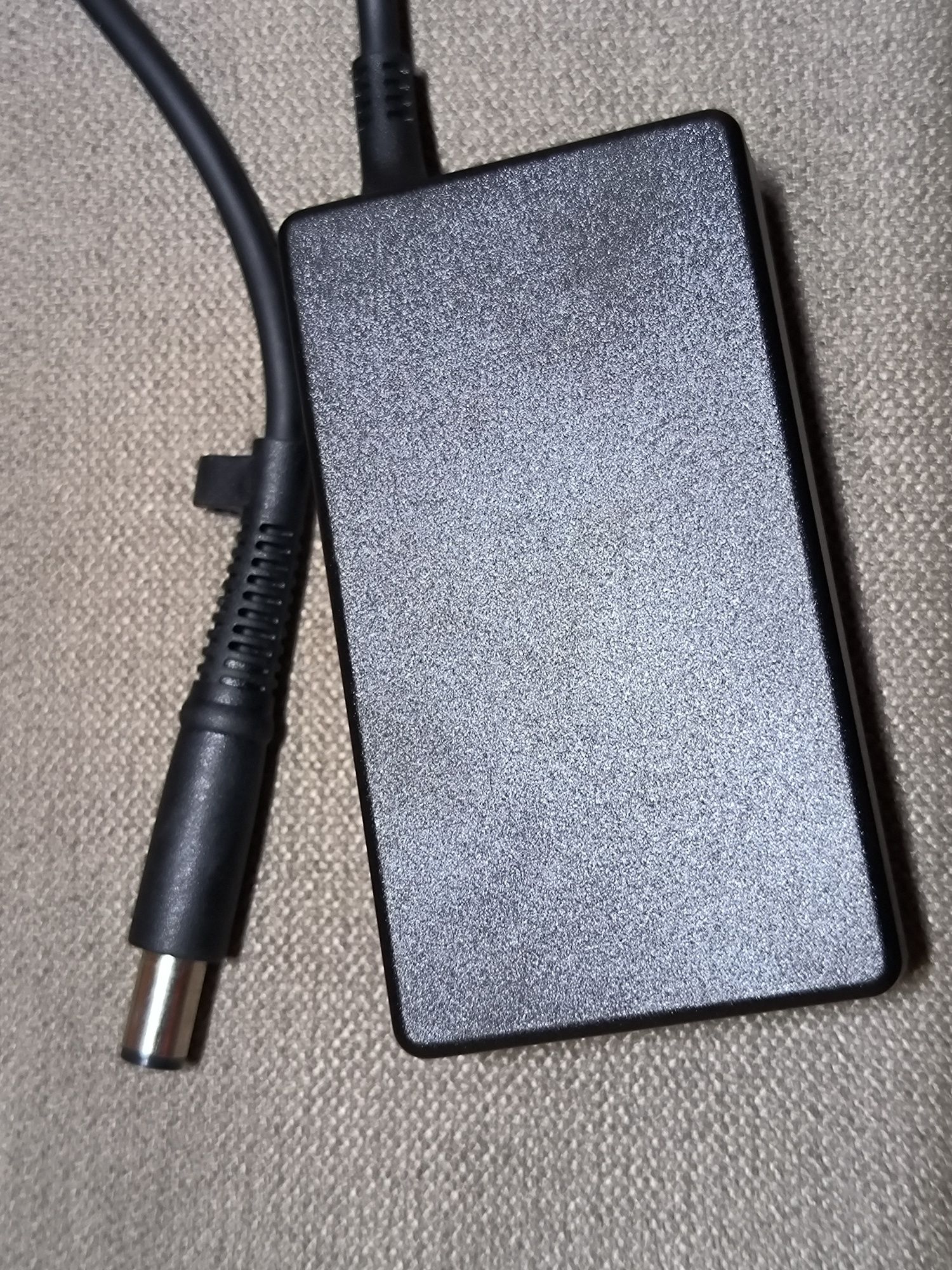 Zasilacz do laptopa HP, Dell,  65W 7,4 x 5 mm z pinem