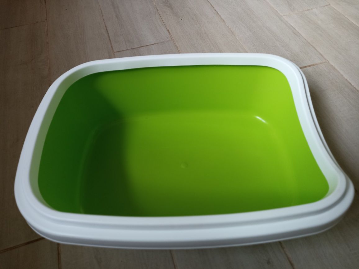 Туалет для котів,іграшки для котика чи собачки