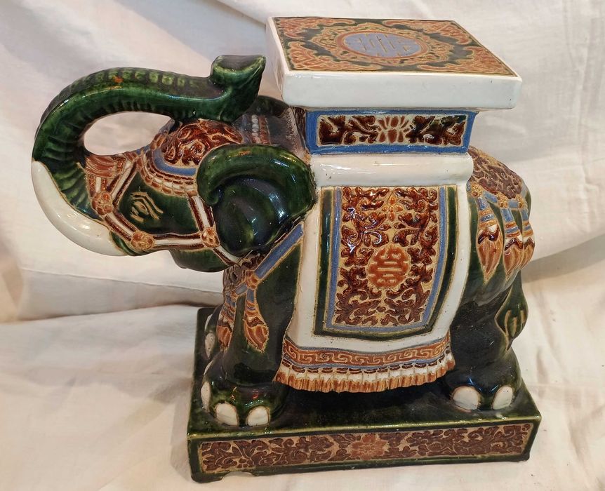 Bancos Jardim Elefantes Cerâmica