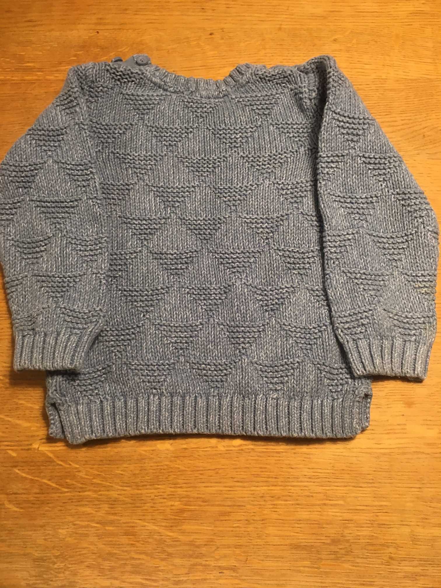 Sweter chłopięcy rozmiar 12-18m niebieski