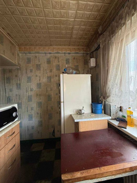 Продаж 2 кімн. квартири- вул. Михайла Грушевського (ДИМИТРОВА)