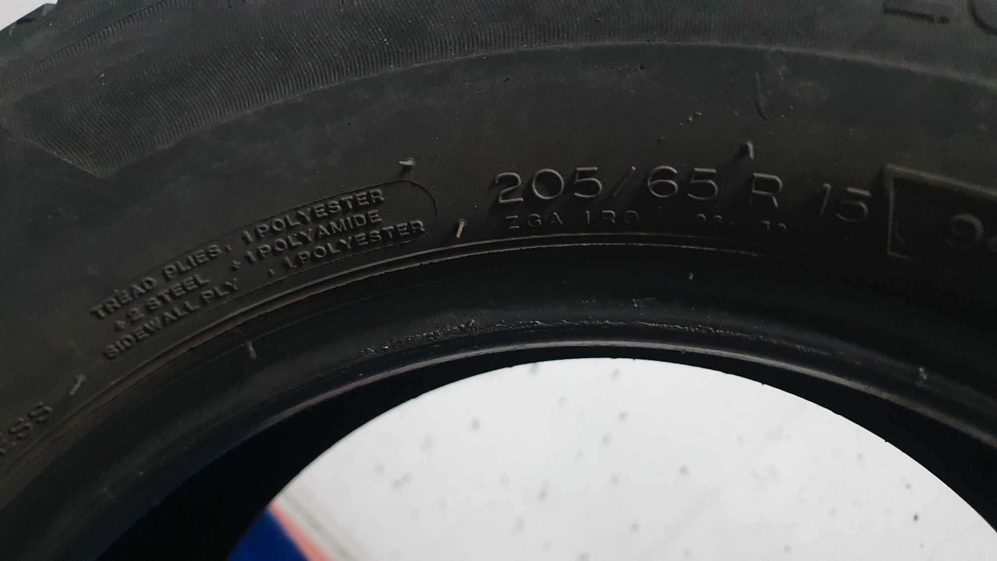 Cztery opony używane Michelin letnie 205/65 R15