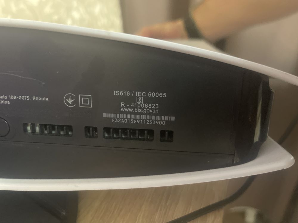 PS 5 продам приставку