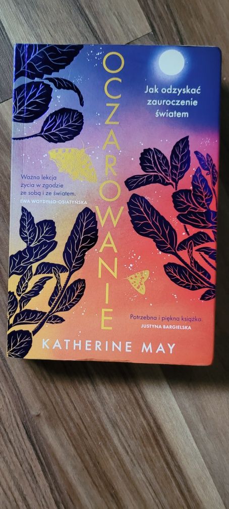 Oczarowanie.  Katherine May