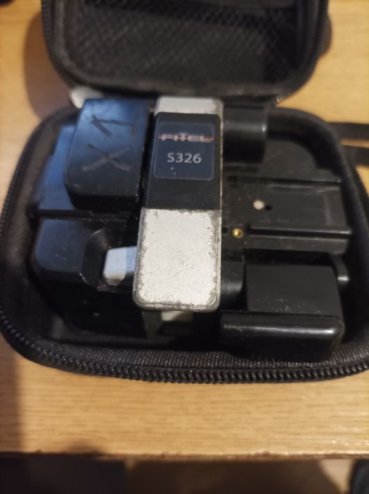 Скалыватель оптоволокна