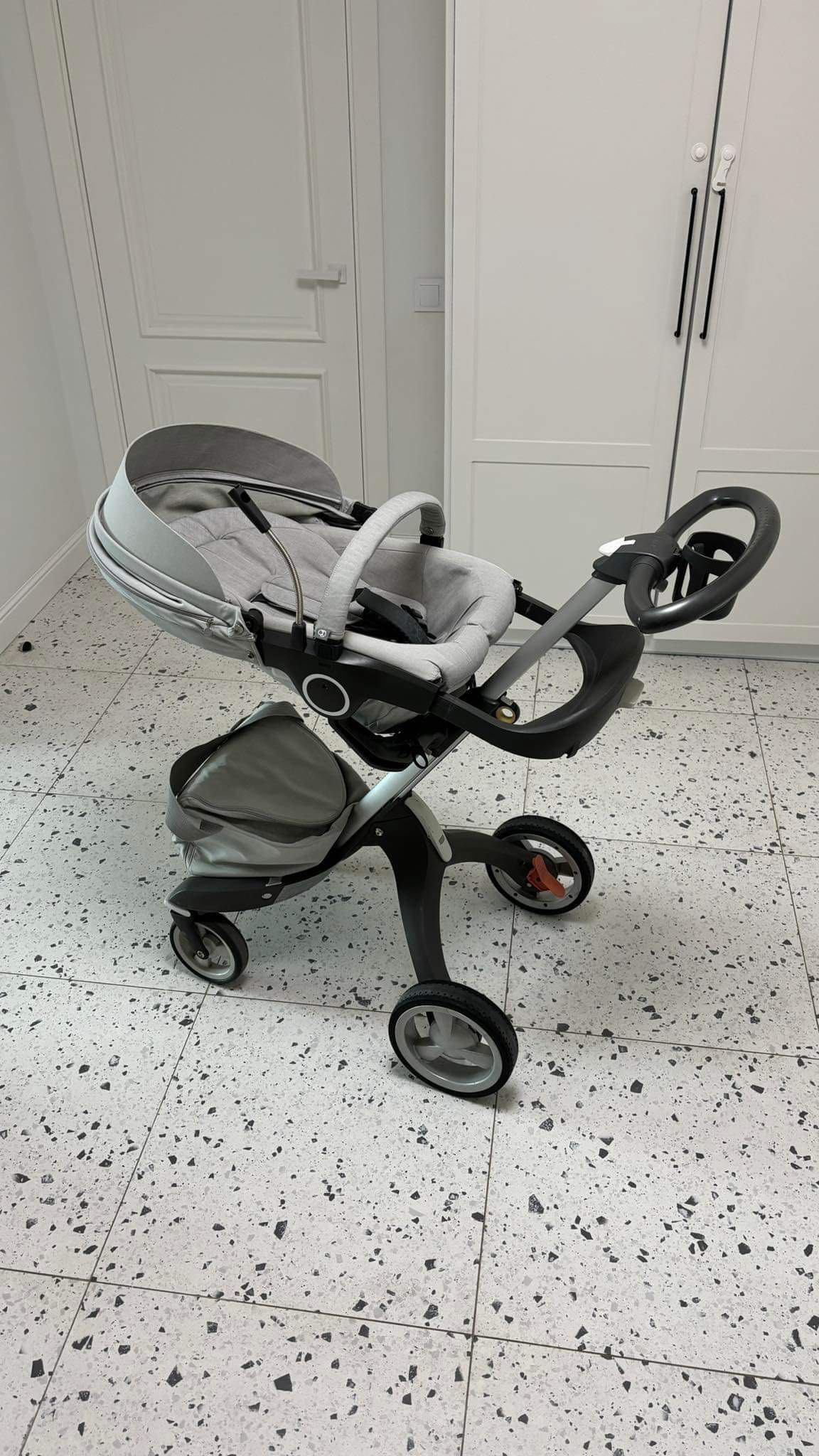 Stokke v4 2-в-1 з футмуфами